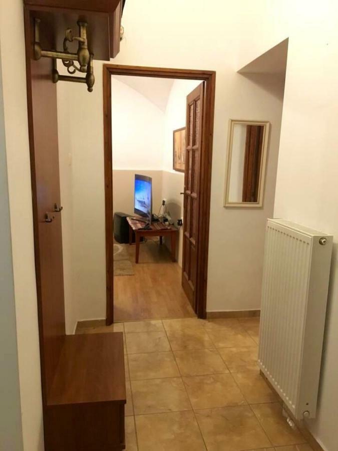 Arkadia Apartman Pápa Exterior foto